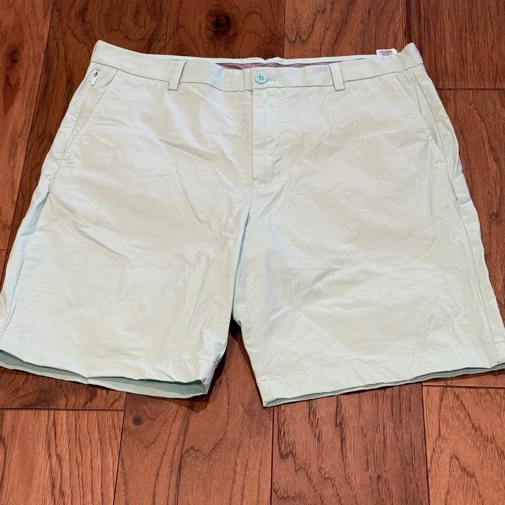 Vineyard Vines On-The-Go Shorts Mens 34 Mint Green Performance Stretch